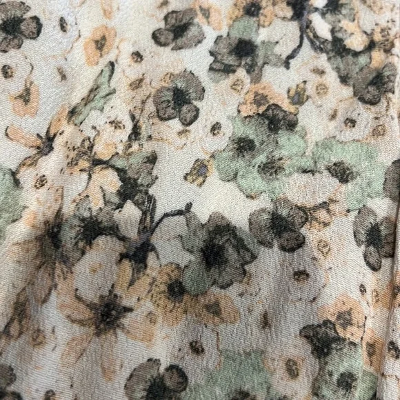 H&M floral midi with side slit - Picture 2 of 3